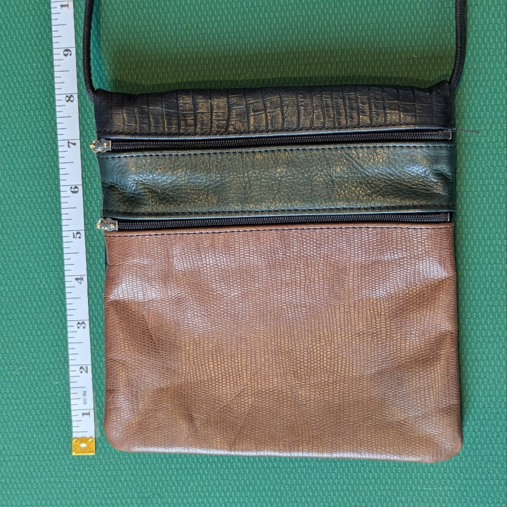 Leather Flat Crossbody Bag.  Multicolor Leather.  Lots Of Zippered Pockets!